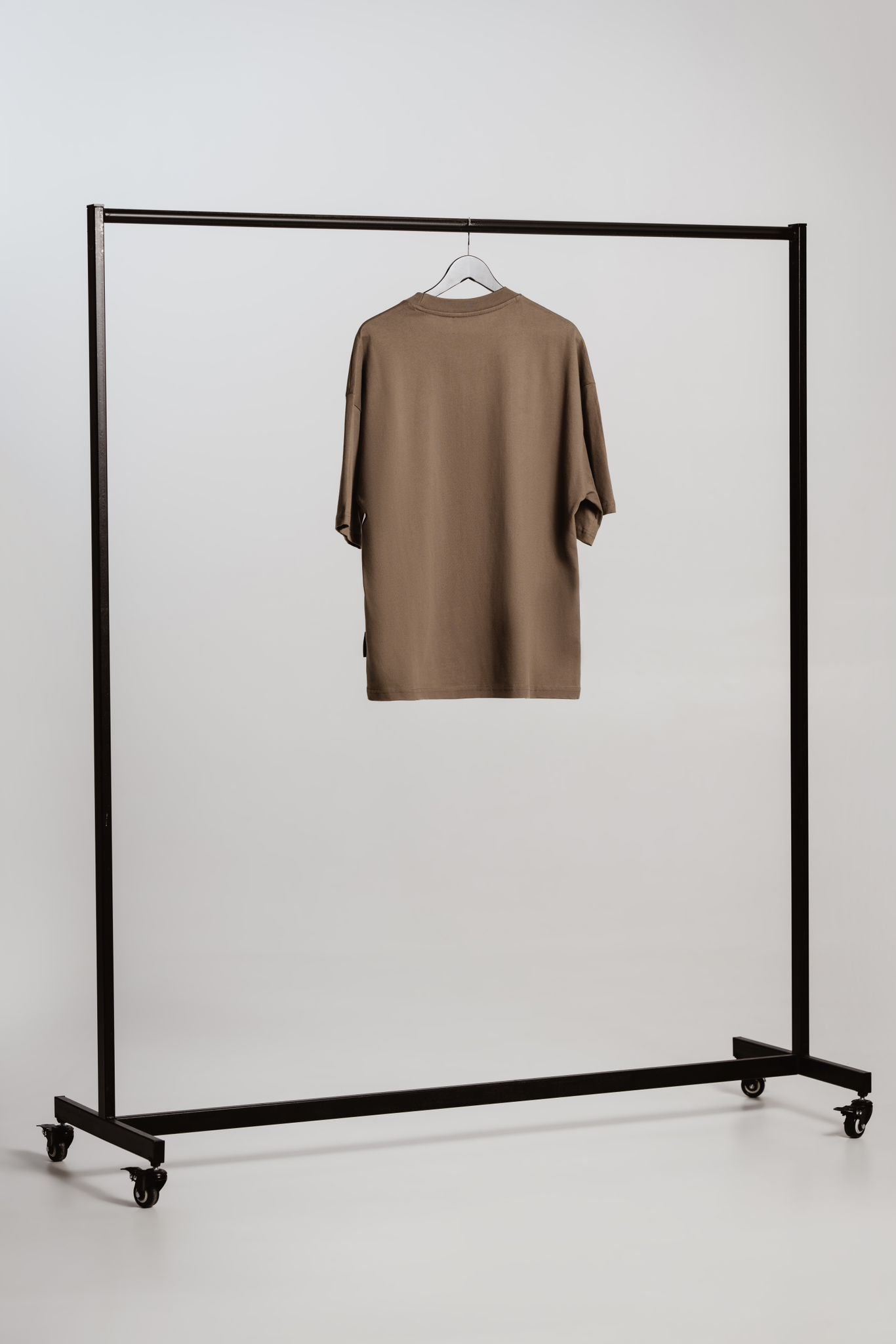 T-Shirt Brown White